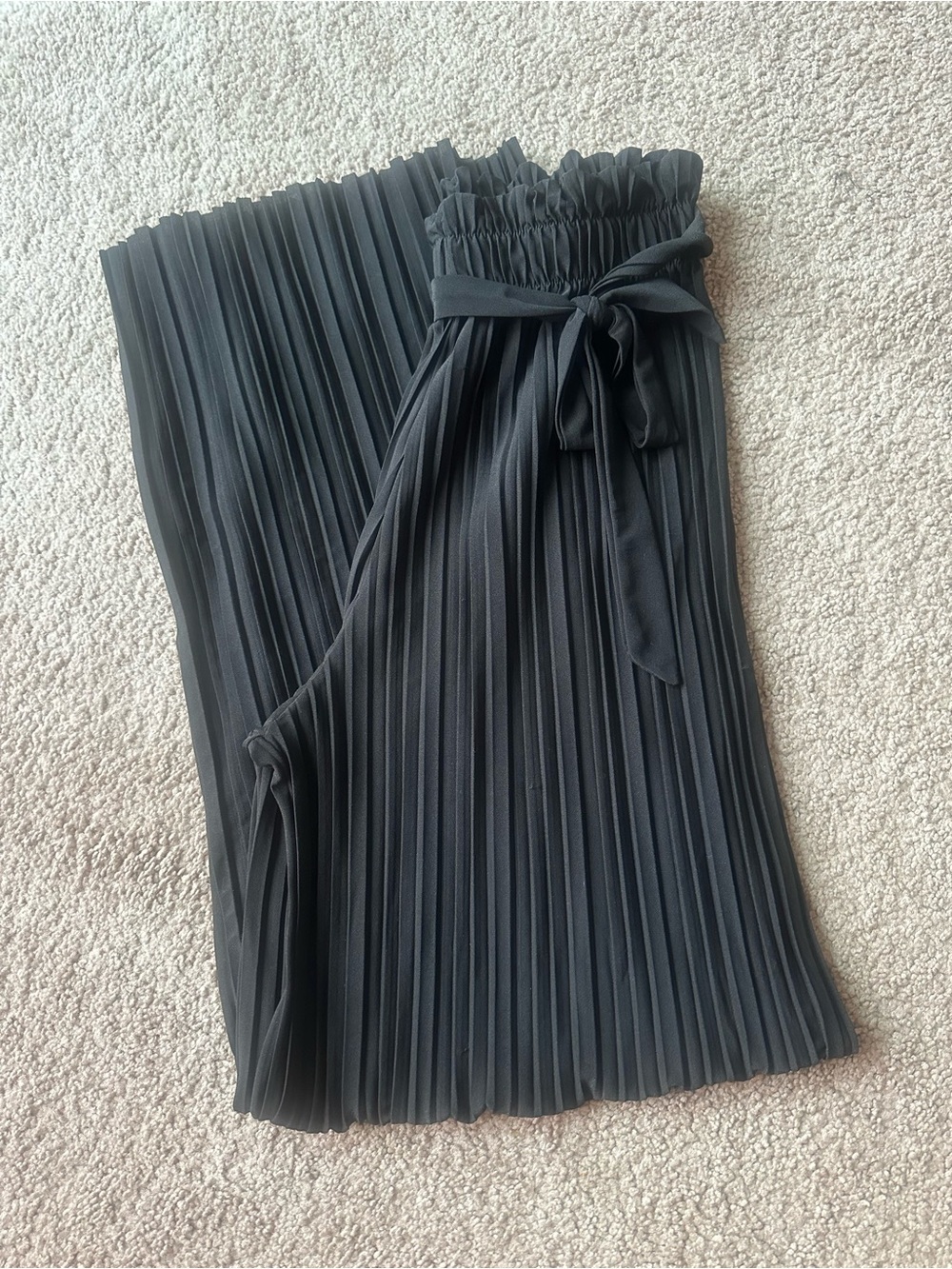 Black Pleated Pants M